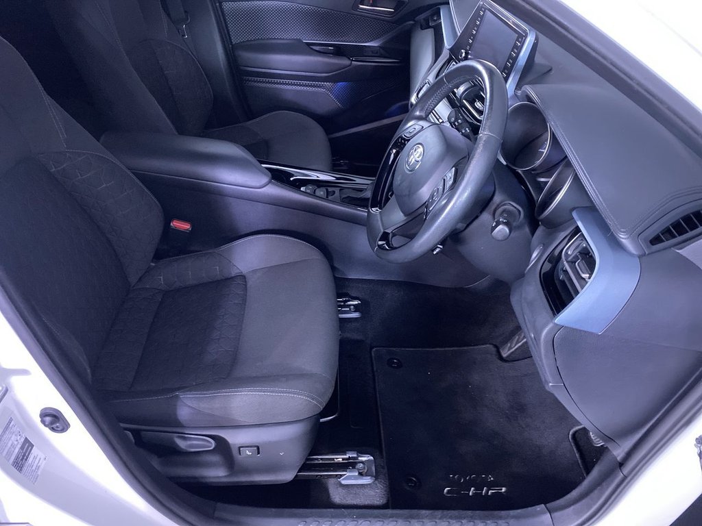 Used Toyota C-HR 2021 for sale - 77275672: Photo 15