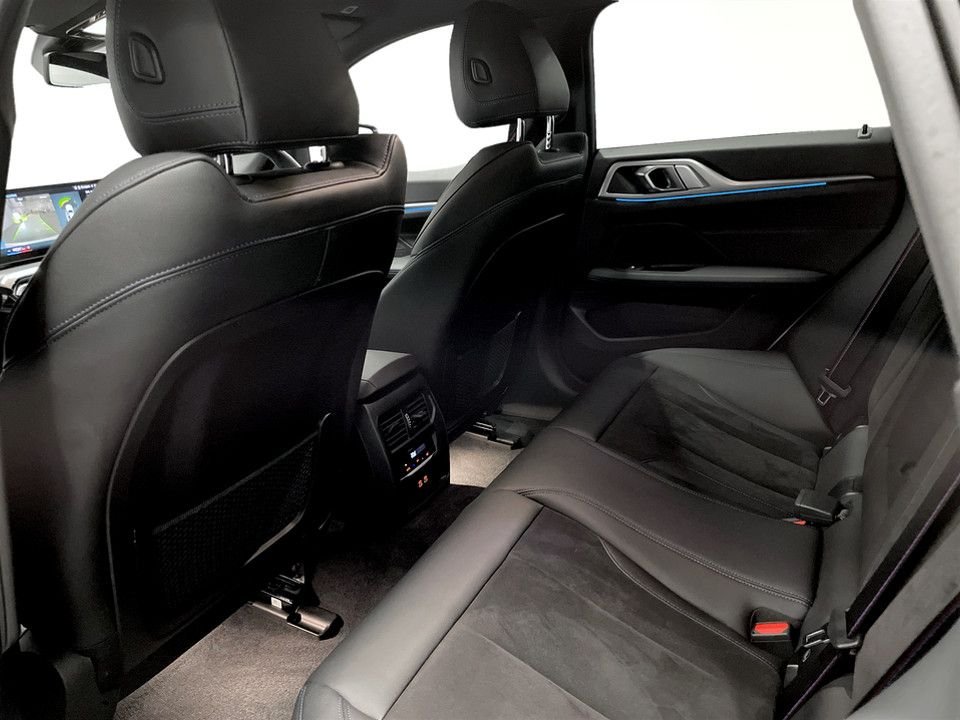Used BMW i4 2023 for sale - 77276440: Photo 11