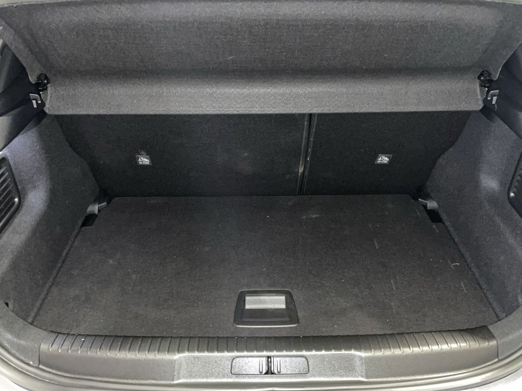 Used Vauxhall Mokka Electric 2023 for sale - 76333533: Photo 13