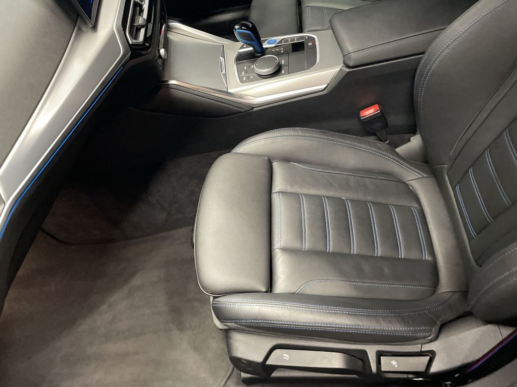 Used BMW i4 2022 for sale - 76642652: Photo 17