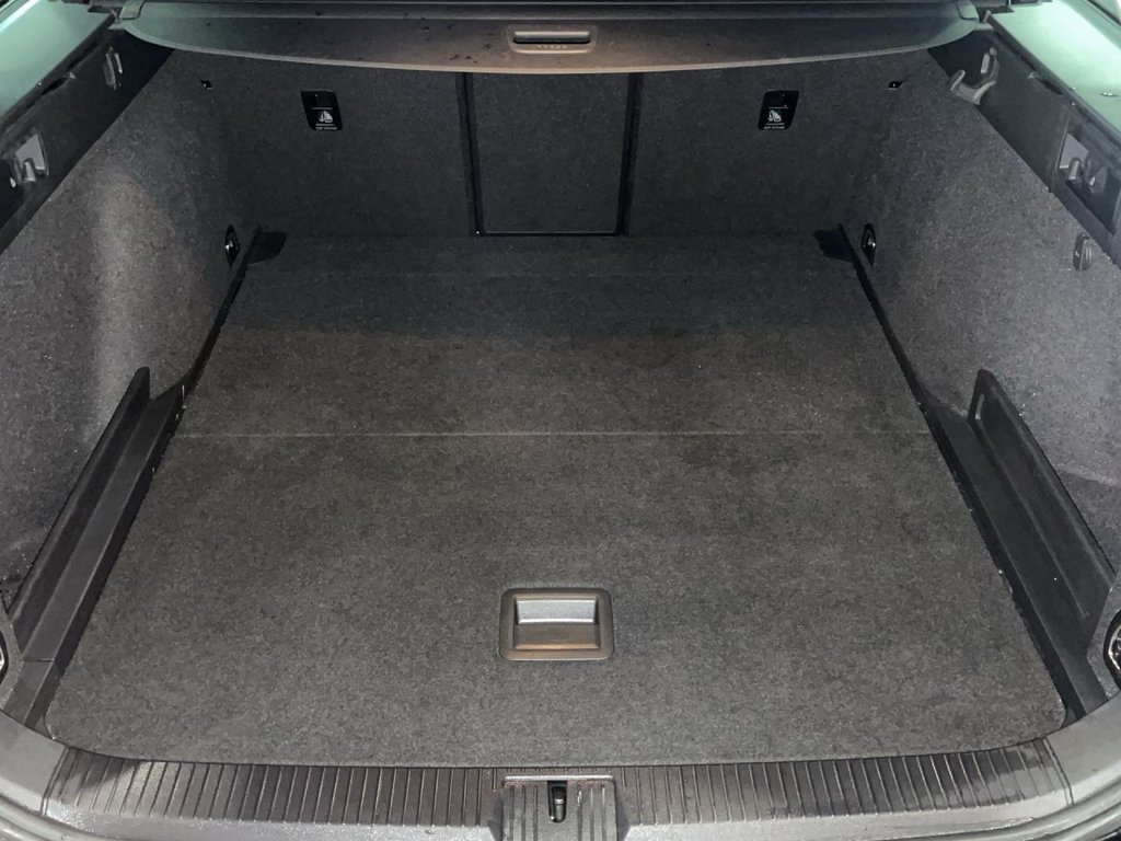 Used Volkswagen Passat 2022 for sale - 76162709: Photo 13