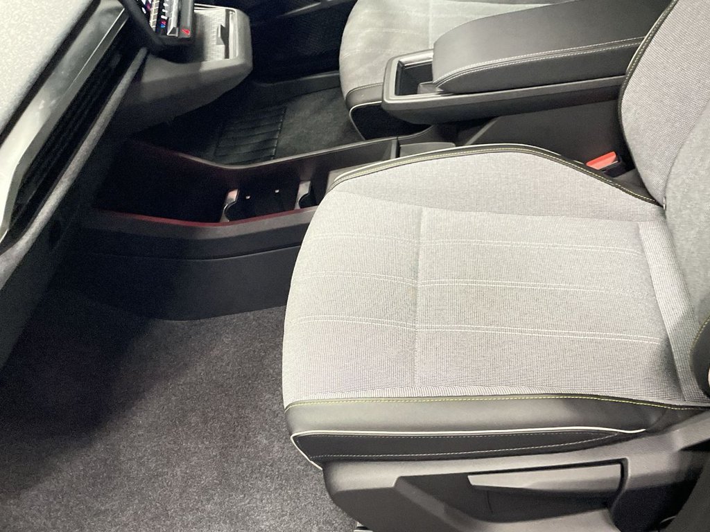 Used Renault Megane E Tech 2023 for sale - 77384279: Photo 17