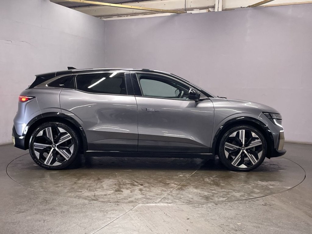 Used Renault Megane E Tech 2023 for sale - 77384279: Photo 9