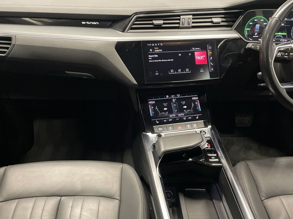 Used Audi e-tron 2020 for sale - 76973560: Photo 16