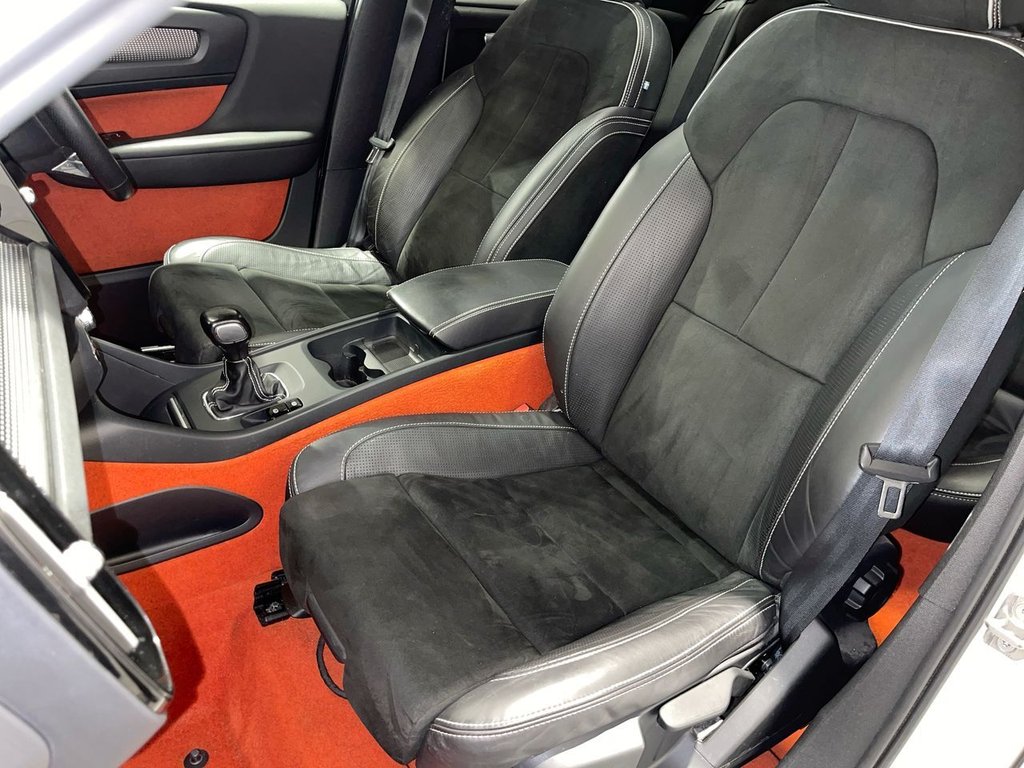 Used Volvo XC40 2018 for sale - 77110432: Photo 16