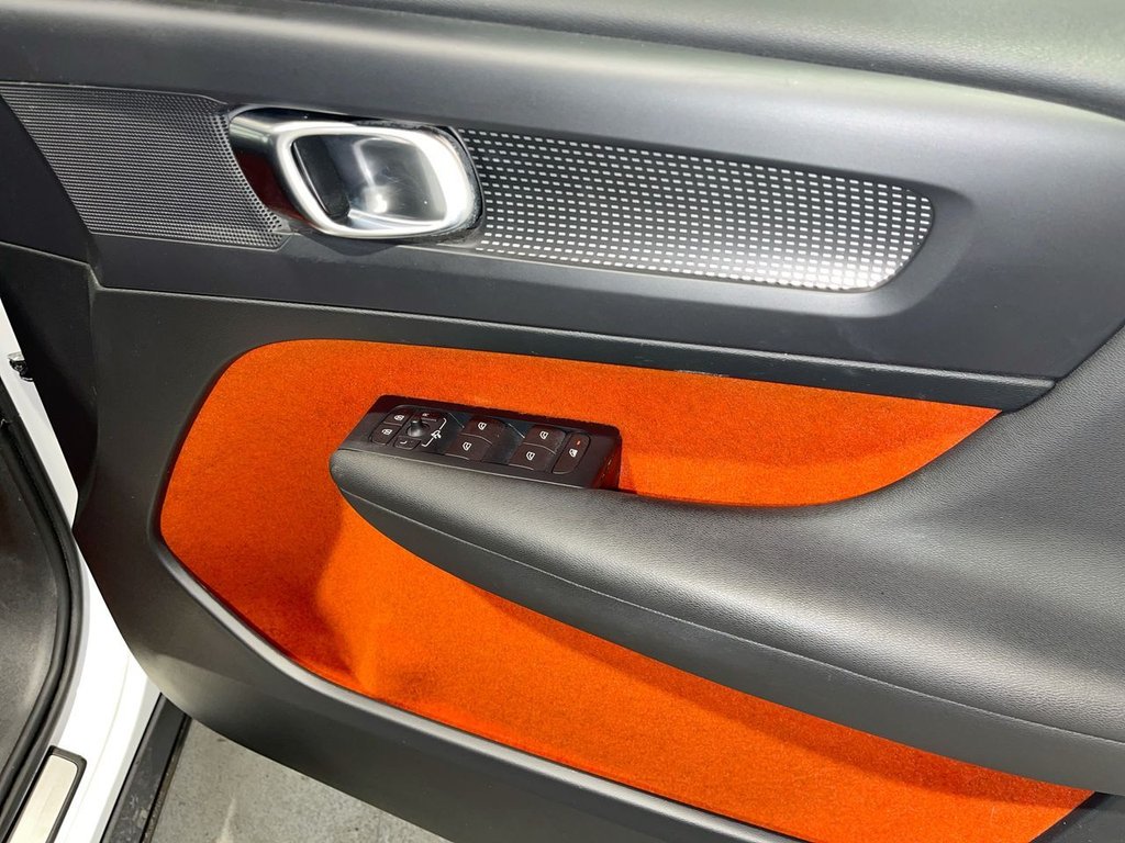 Used Volvo XC40 2018 for sale - 77110432: Photo 7