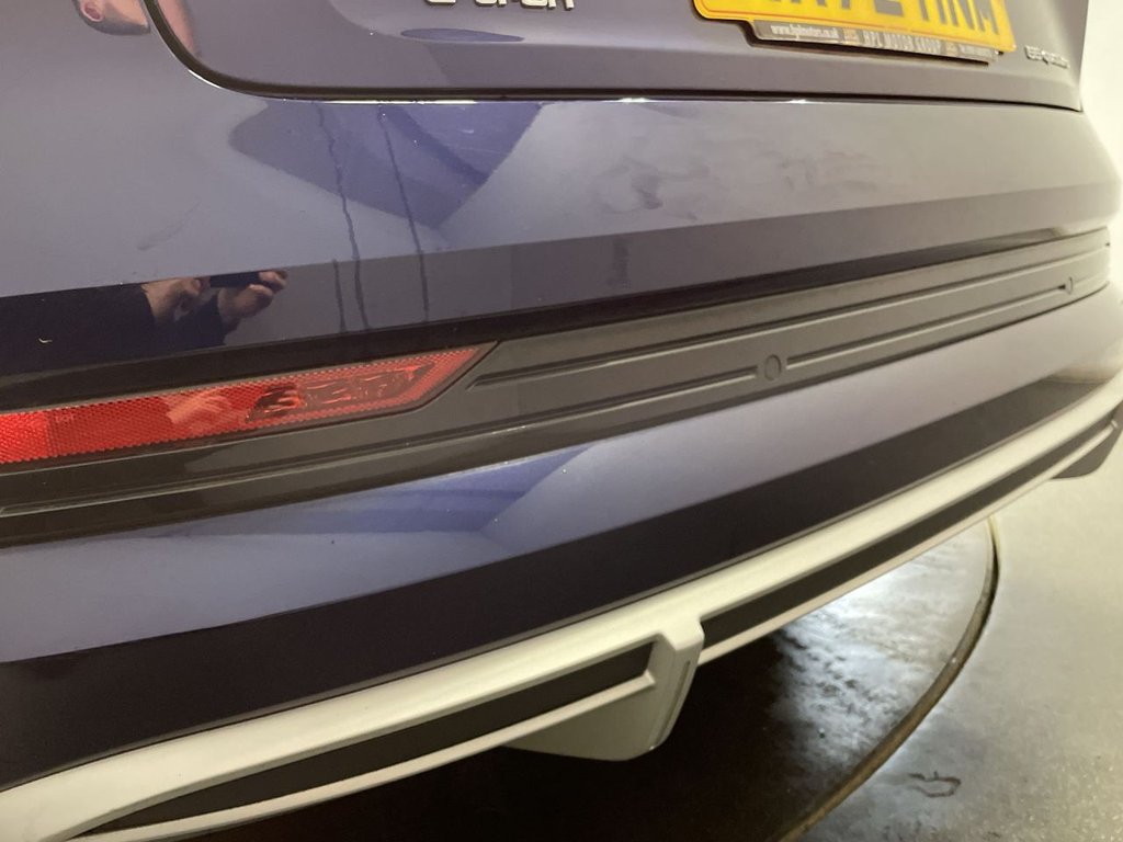 Used Audi e-tron 2022 for sale - 76386352: Photo 14