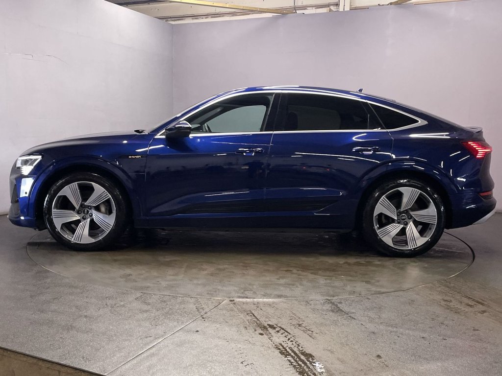 Used Audi e-tron 2022 for sale - 76386352: Photo 5