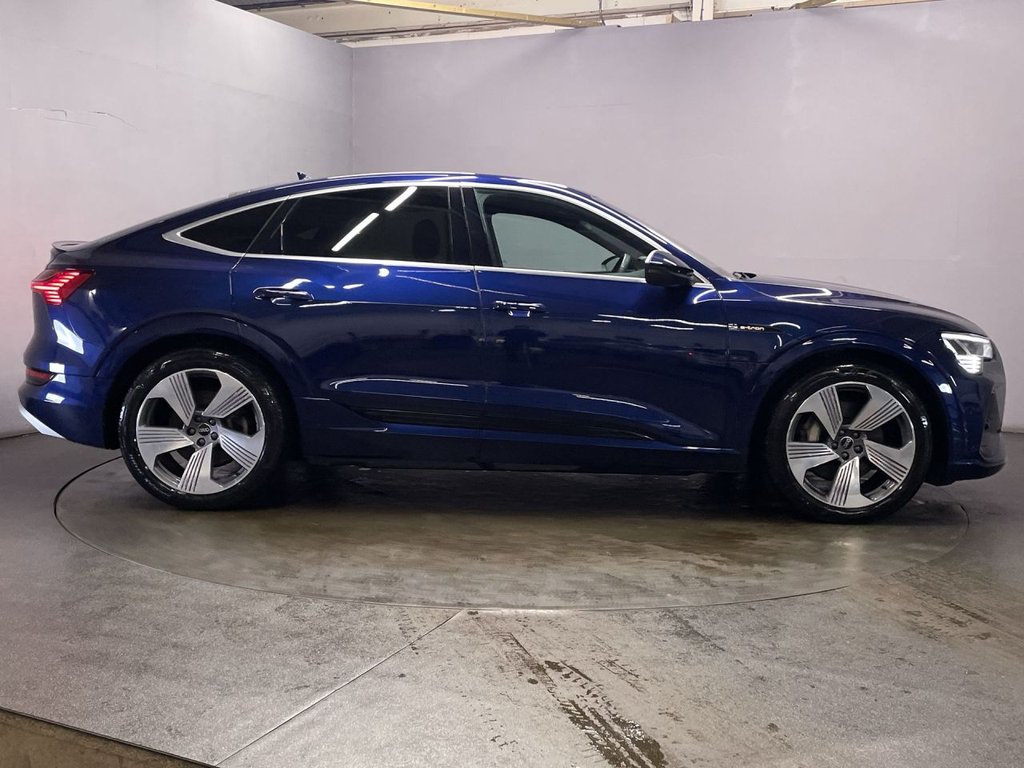 Used Audi e-tron 2022 for sale - 76386352: Photo 9