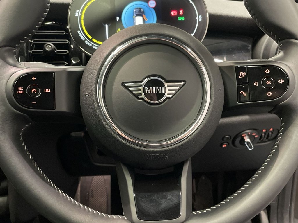 Used MINI Electric Hatch 2023 for sale - 76973476: Photo 22