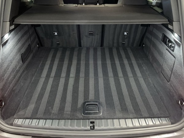 Used BMW iX 2022 for sale - 76250125: Photo 13