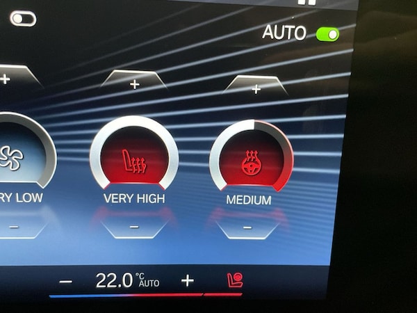 Used BMW iX 2022 for sale - 76250125: Photo 24