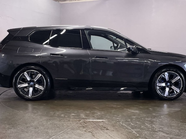 Used BMW iX 2022 for sale - 76250125: Photo 9