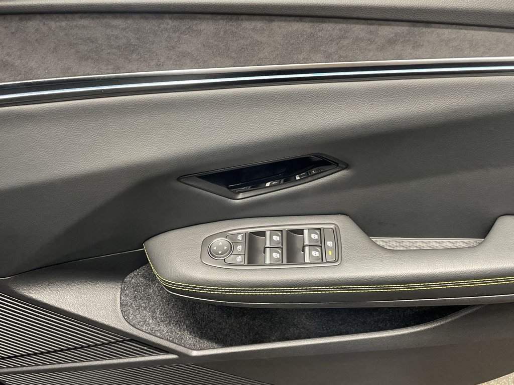 Used Renault Megane E Tech 2024 for sale - 76429557: Photo 25