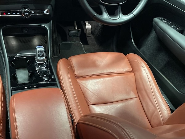 Used Volvo XC40 2020 for sale - 76056889: Photo 15
