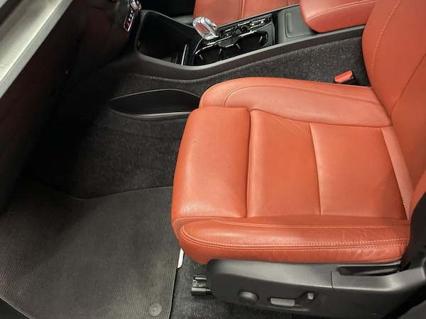 Used Volvo XC40 2020 for sale - 76056889: Photo 17