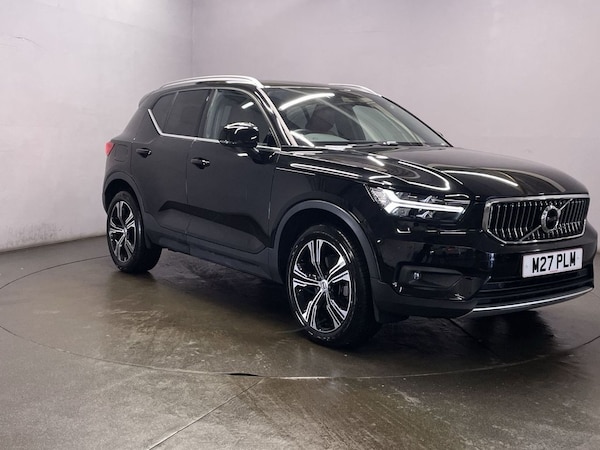 Used Volvo XC40 2020 for sale - 76056889: Photo 2