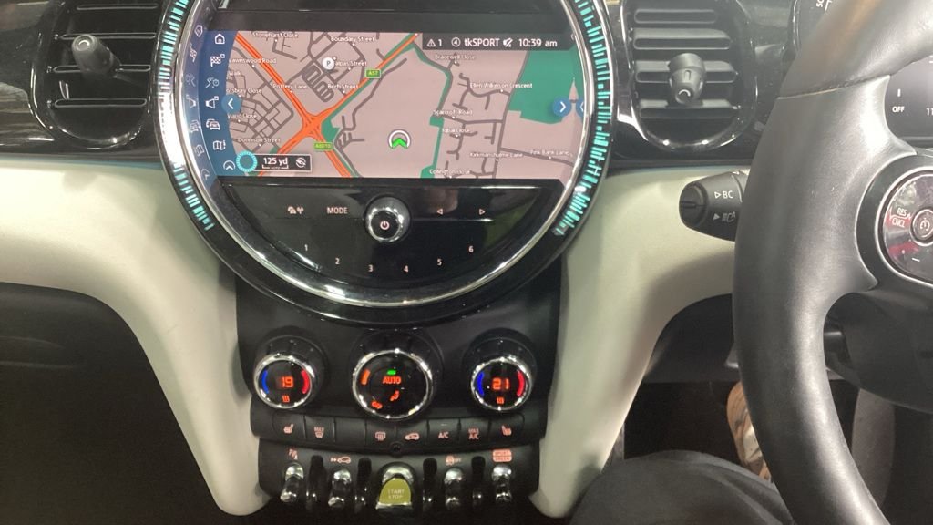 Used MINI Hatch 2021 for sale - 76400397: Photo 11