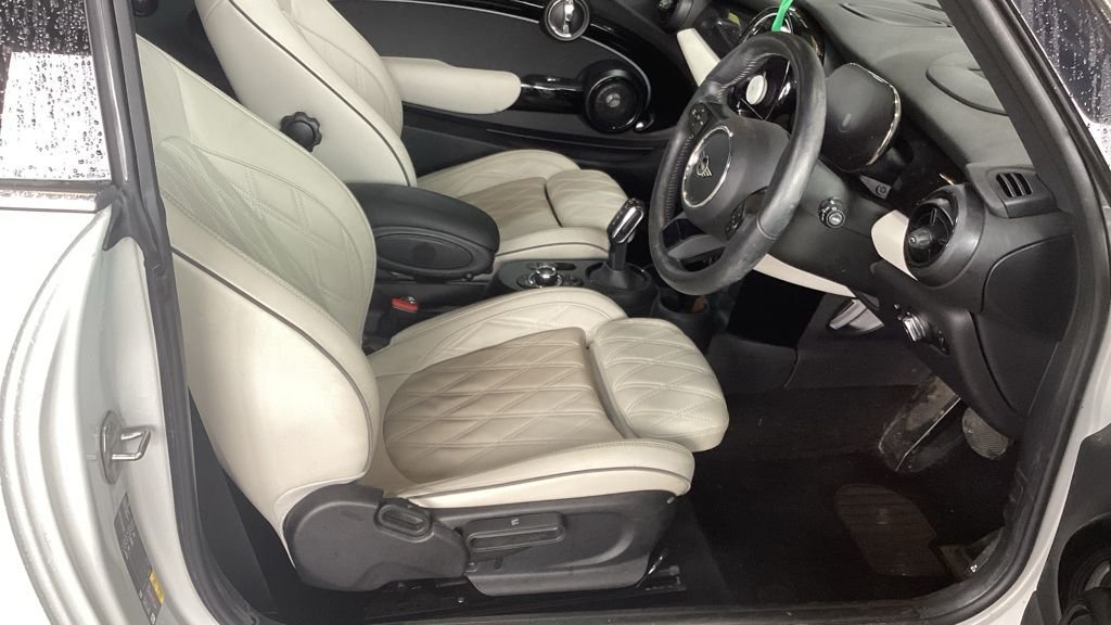 Used MINI Hatch 2021 for sale - 76400397: Photo 9