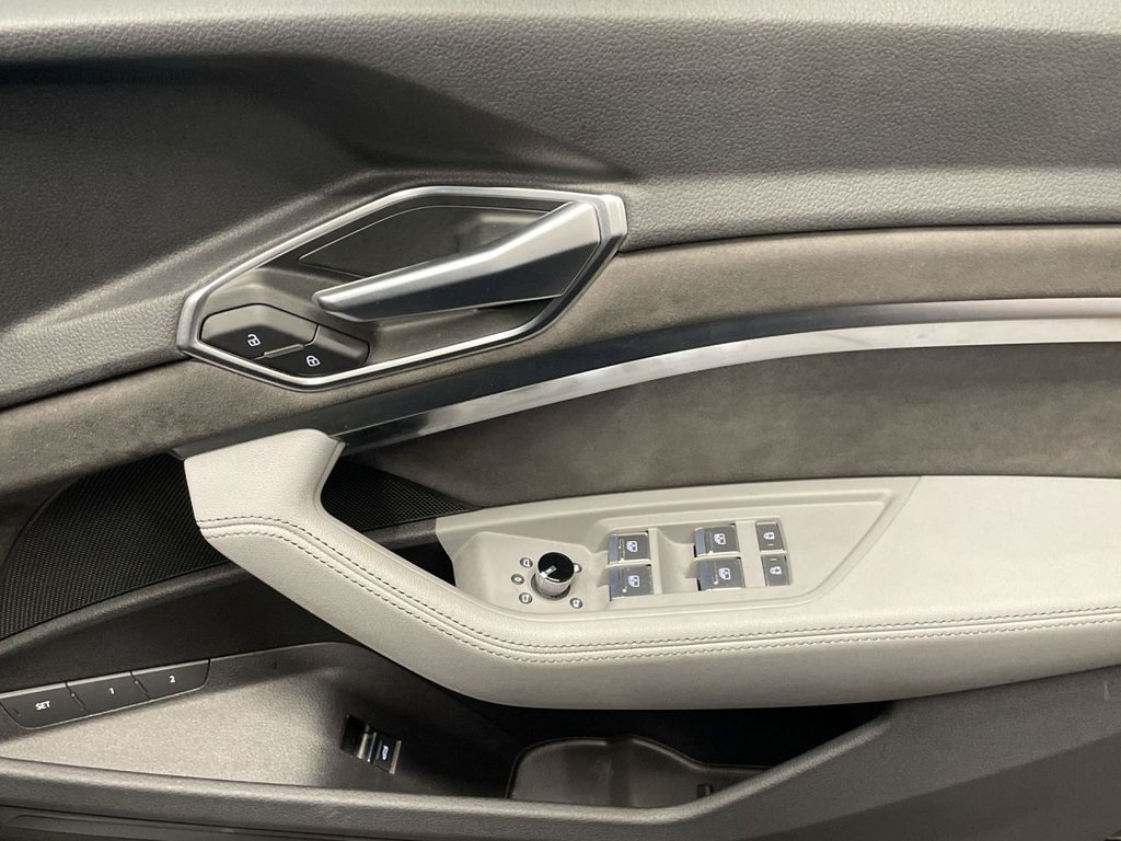 Used Audi e-tron 2021 for sale - 76132815: Photo 25