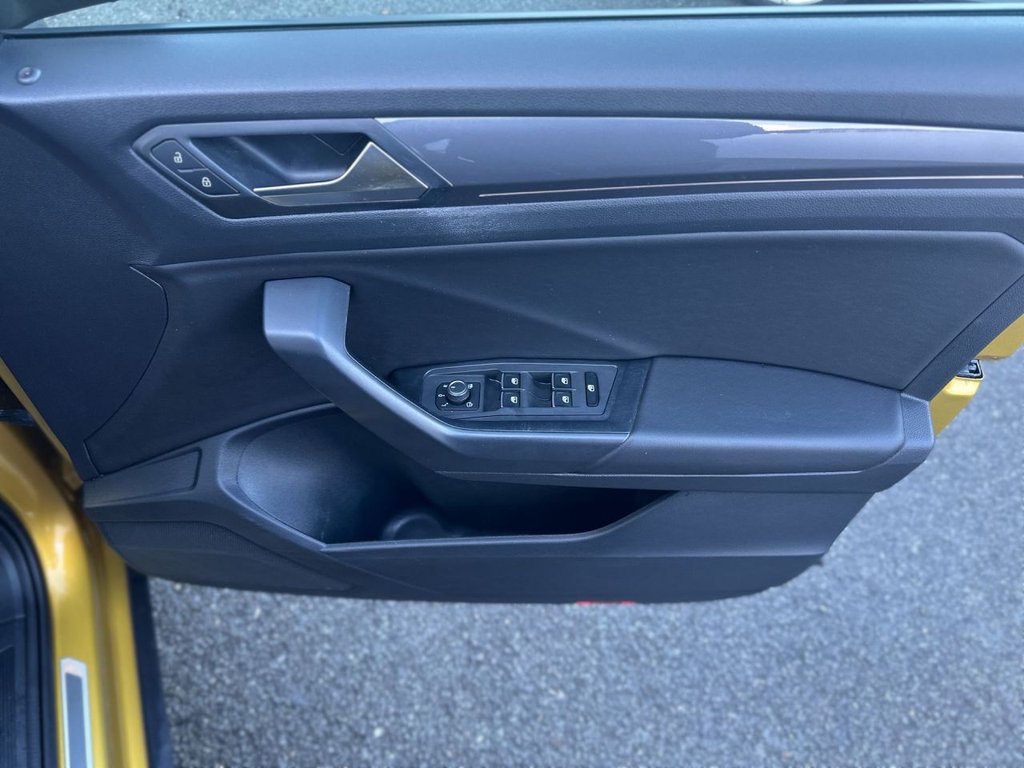 Used Volkswagen T-Roc 2021 for sale - 77436646: Photo 23