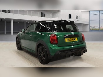 Used MINI Hatch 2021 for sale - 76950704: Photo