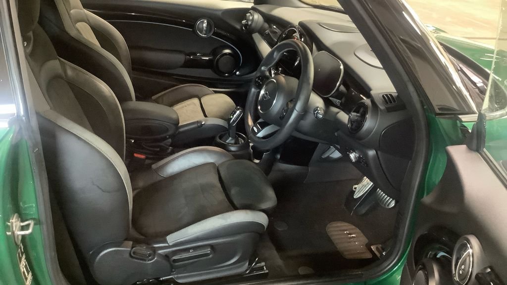 Used MINI Hatch 2021 for sale - 76950704: Photo 9