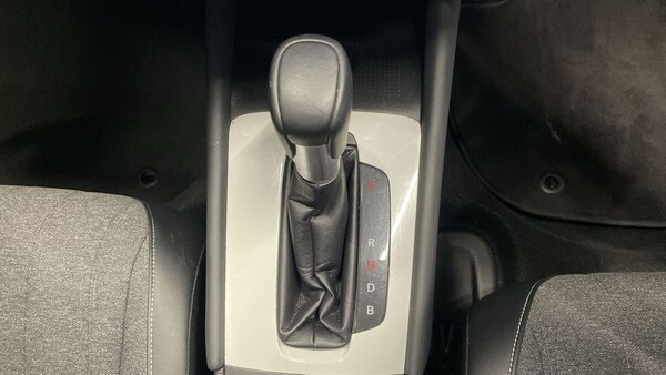 Used Honda Jazz 2020 for sale - 72111879: Photo 20