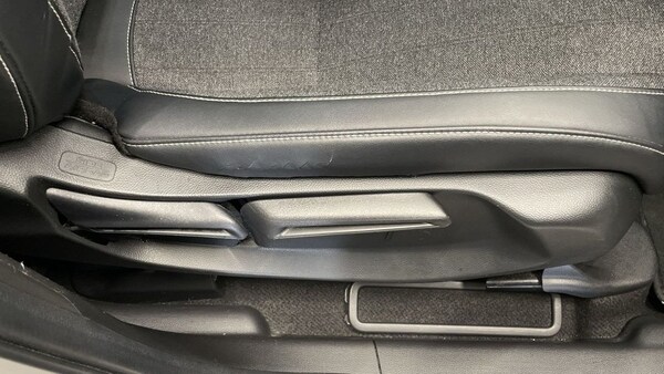 Used Honda Jazz 2020 for sale - 72111879: Photo 24