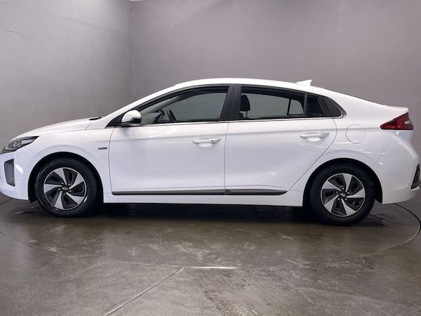 Used Hyundai IONIQ 2016 for sale - 76106162: Photo 5