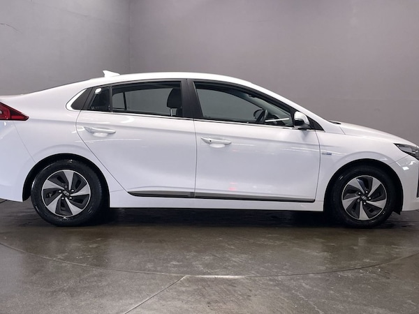 Used Hyundai IONIQ 2016 for sale - 76106162: Photo 9