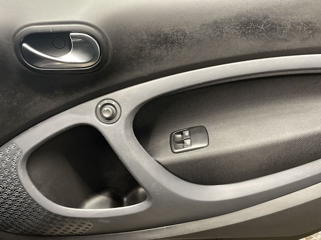 Used smart fortwo 2019 for sale - 77172225: Photo 24