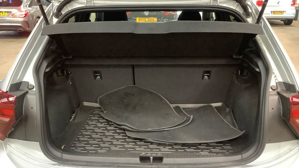 Used Volkswagen Polo 2023 for sale - 76395711: Photo 7