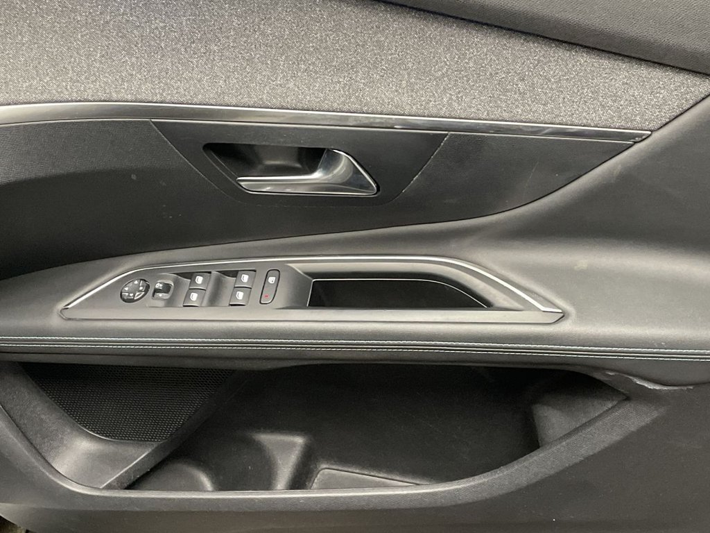 Used Peugeot 3008 2021 for sale - 76454262: Photo 24