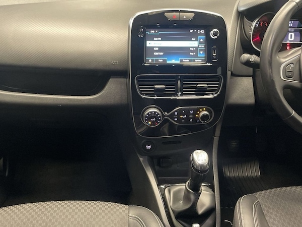 Used Renault Clio 2018 for sale - 76009529: Photo 16