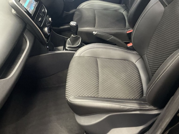 Used Renault Clio 2018 for sale - 76009529: Photo 17