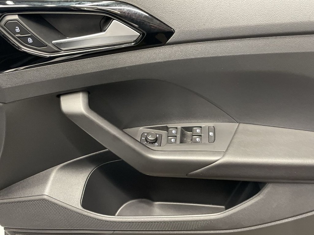 Used Volkswagen T-Cross 2022 for sale - 76154400: Photo 23