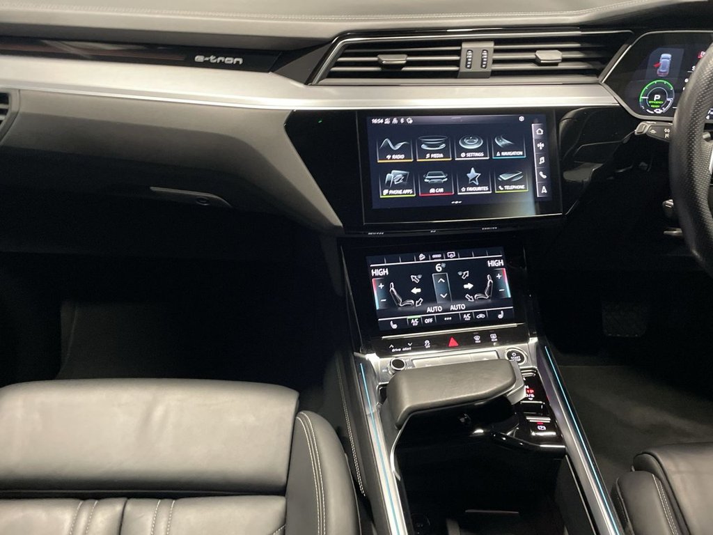 Used Audi e-tron 2021 for sale - 76132823: Photo 16