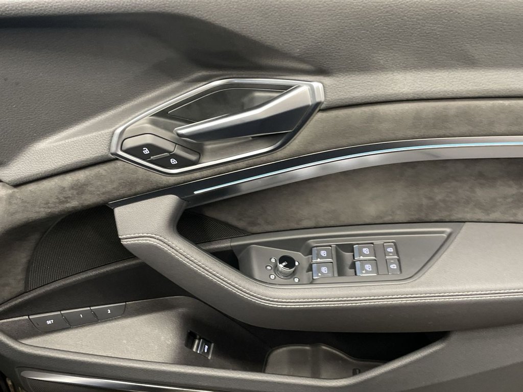 Used Audi e-tron 2021 for sale - 76132823: Photo 25