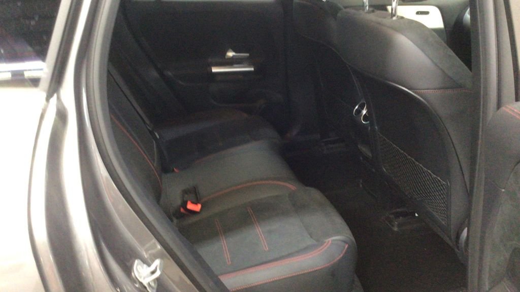 Used Mercedes-Benz EQA 2023 for sale - 76147381: Photo 8