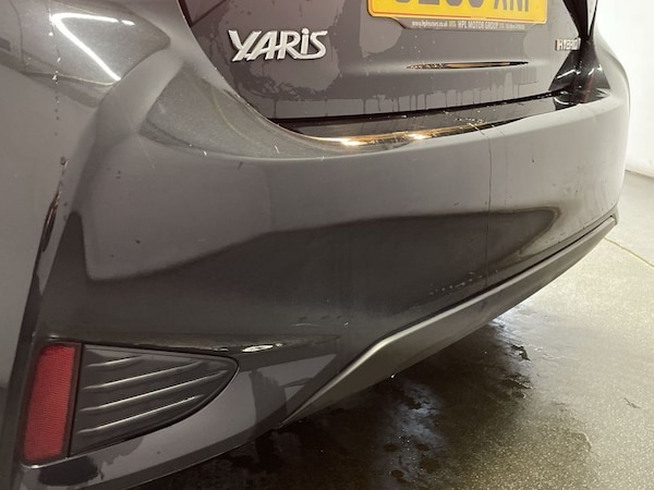 Used Toyota Yaris 2018 for sale - 76202949: Photo 14