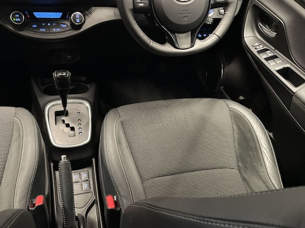 Used Toyota Yaris 2018 for sale - 76202949: Photo 15
