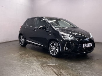 Used Toyota Yaris 2018 for sale - 76202949: Photo