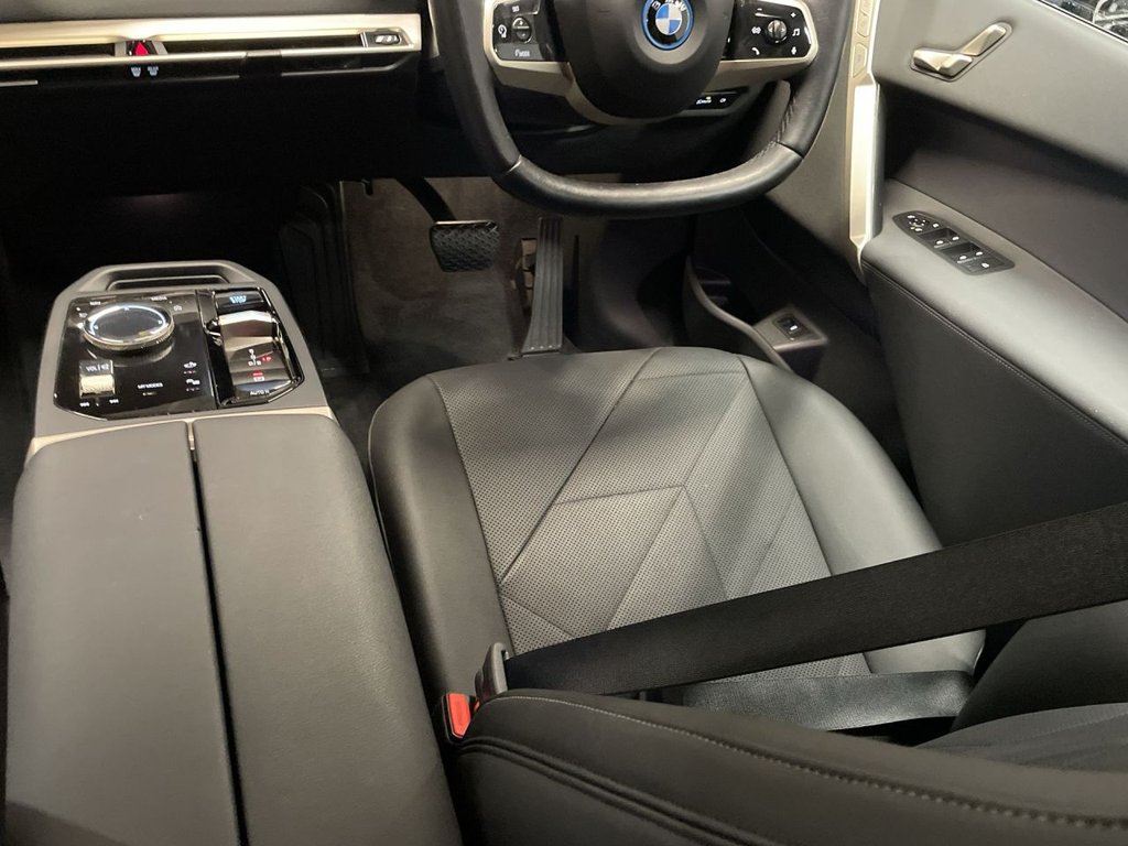Used BMW iX 2022 for sale - 77187940: Photo 15