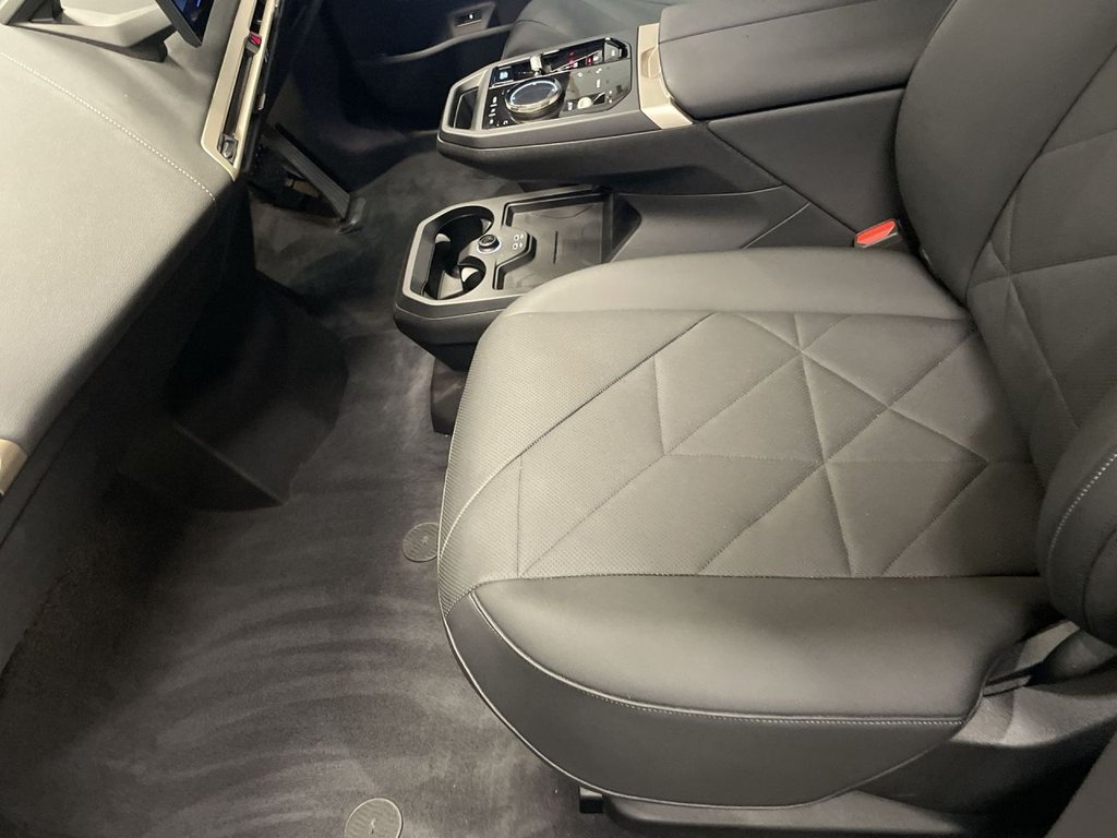 Used BMW iX 2022 for sale - 77187940: Photo 17