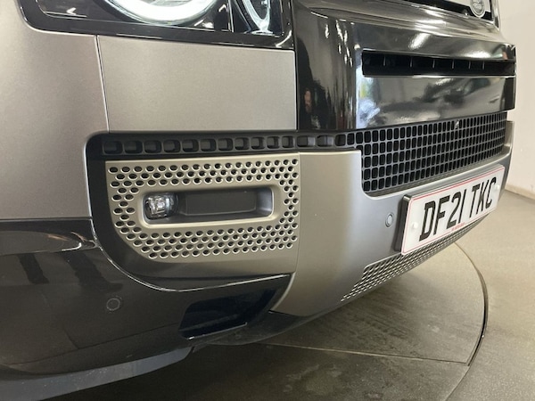 Used Land Rover Defender 90 2021 for sale - 76202920: Photo 11