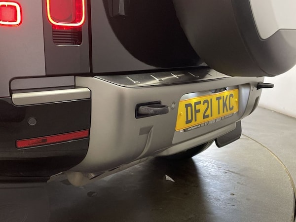 Used Land Rover Defender 90 2021 for sale - 76202920: Photo 14