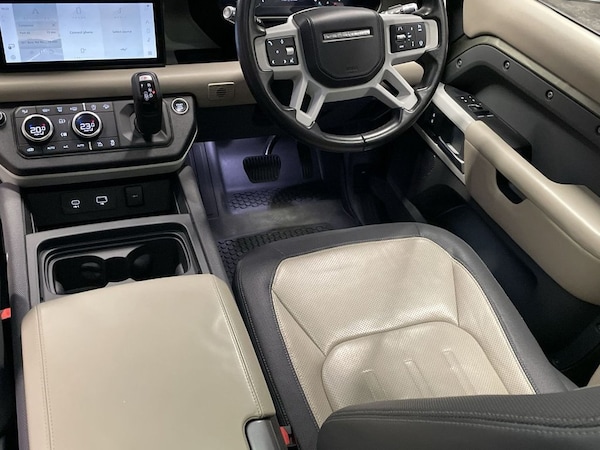 Used Land Rover Defender 90 2021 for sale - 76202920: Photo 15