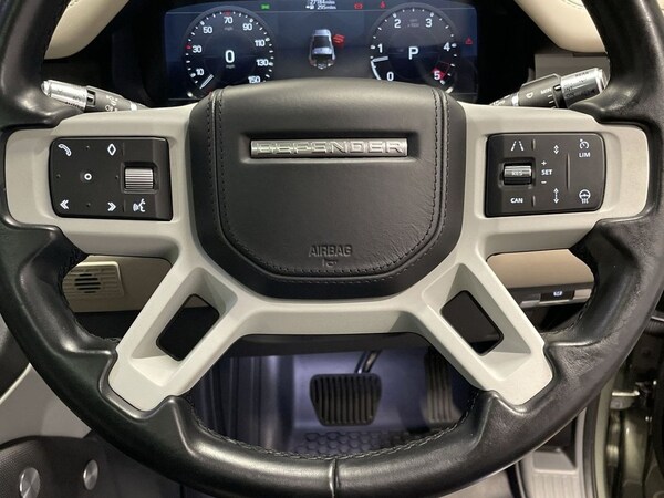 Used Land Rover Defender 90 2021 for sale - 76202920: Photo 22
