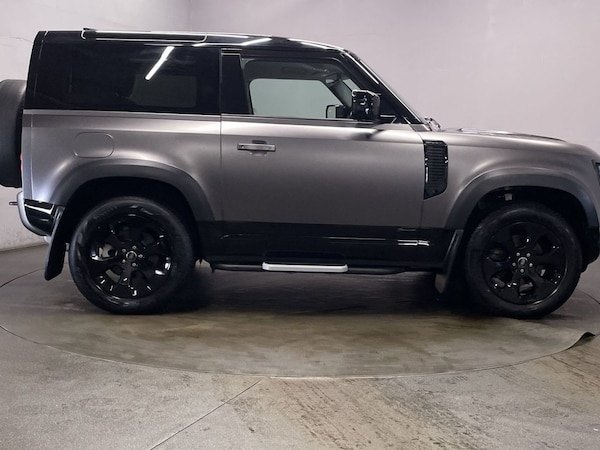 Used Land Rover Defender 90 2021 for sale - 76202920: Photo 9